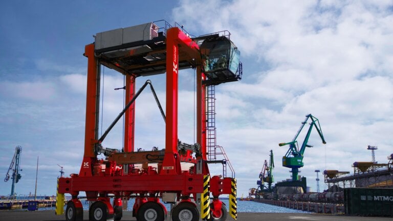 Portacontenedores de pórtico diésel-eléctrico Kalmar